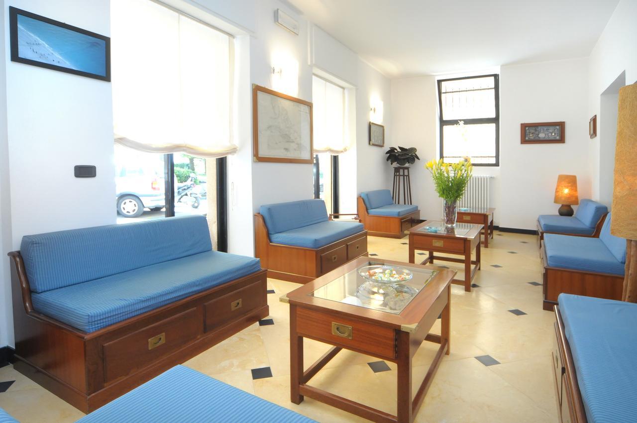 Hotel Gambone Finale Ligure Bagian luar foto