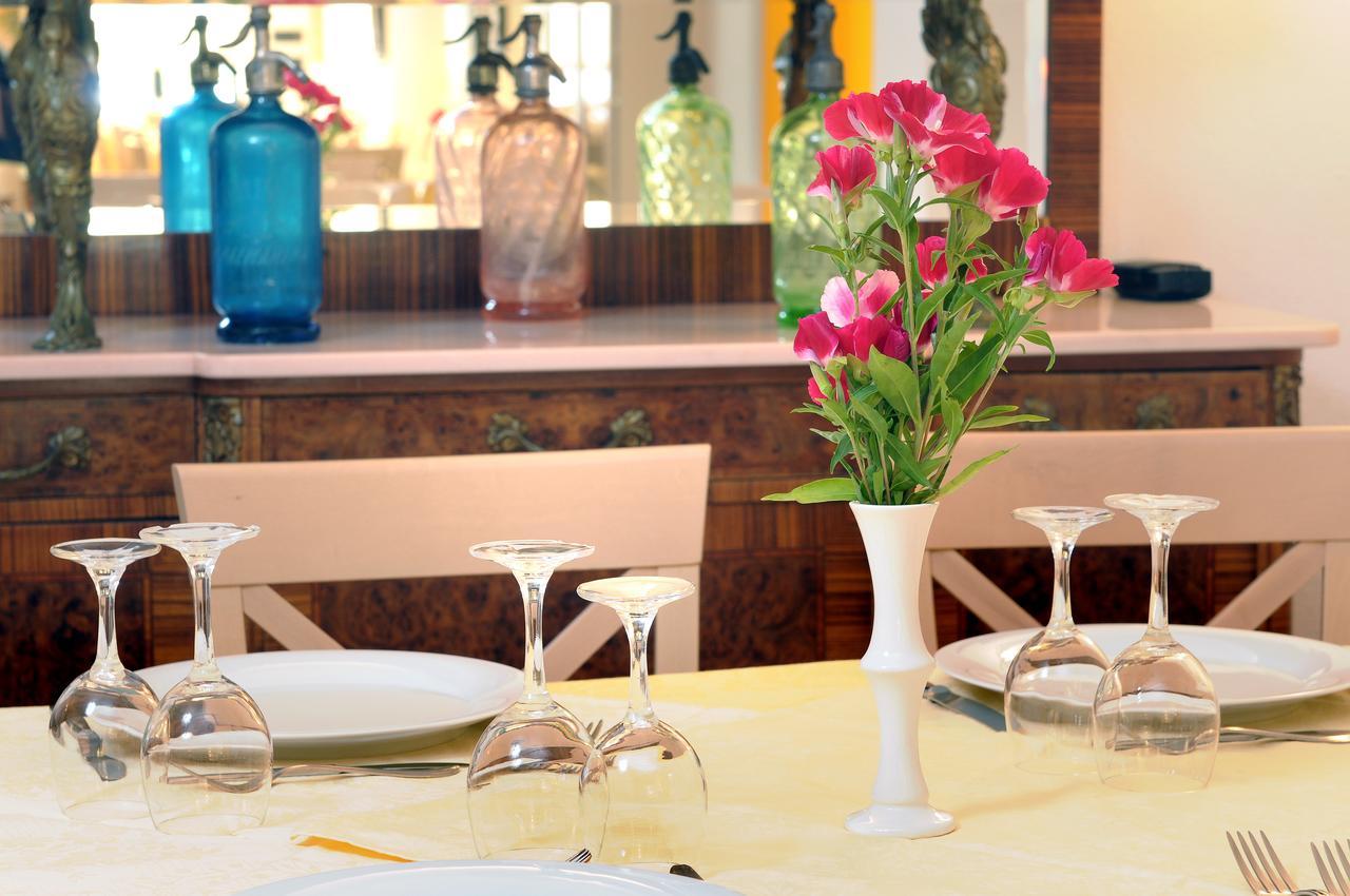 Hotel Gambone Finale Ligure Bagian luar foto