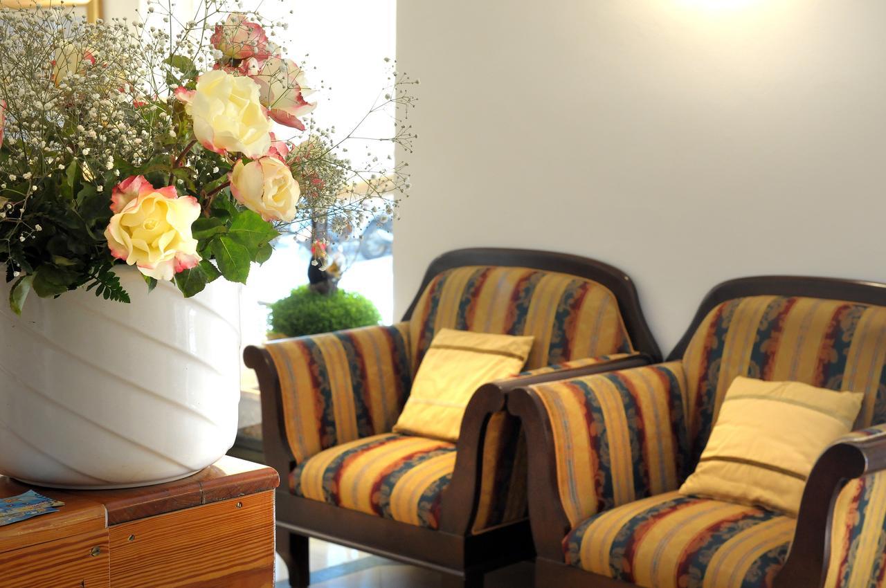 Hotel Gambone Finale Ligure Bagian luar foto
